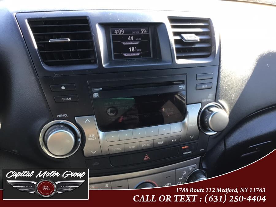 2011 Toyota Highlander 4WD 4dr V6 SE, available for sale in Medford, New York | Capital Motor Group Inc. Medford, New York 2011 Toyota Highlander 4WD 4dr V6 SE, available for sale in Medford, New York | Capital Motor Group Inc. Medford, New York