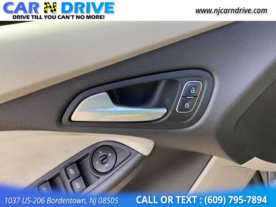 2015 Ford Focus SE Sedan, available for sale in Bordentown, New Jersey | Car N Drive. Bordentown, New Jersey 2015 Ford Focus SE Sedan, available for sale in Bordentown, New Jersey | Car N Drive. Bordentown, New Jersey