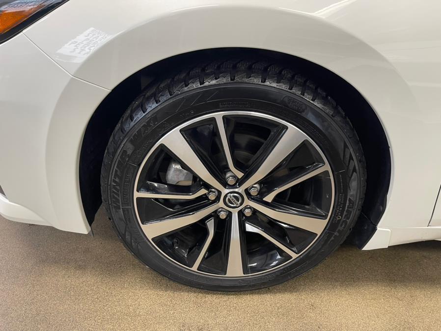 2021 Nissan Maxima SL Sedan, available for sale in Inwood, New York | 5 Towns Drive. Inwood, New York 2021 Nissan Maxima SL Sedan, available for sale in Inwood, New York | 5 Towns Drive. Inwood, New York