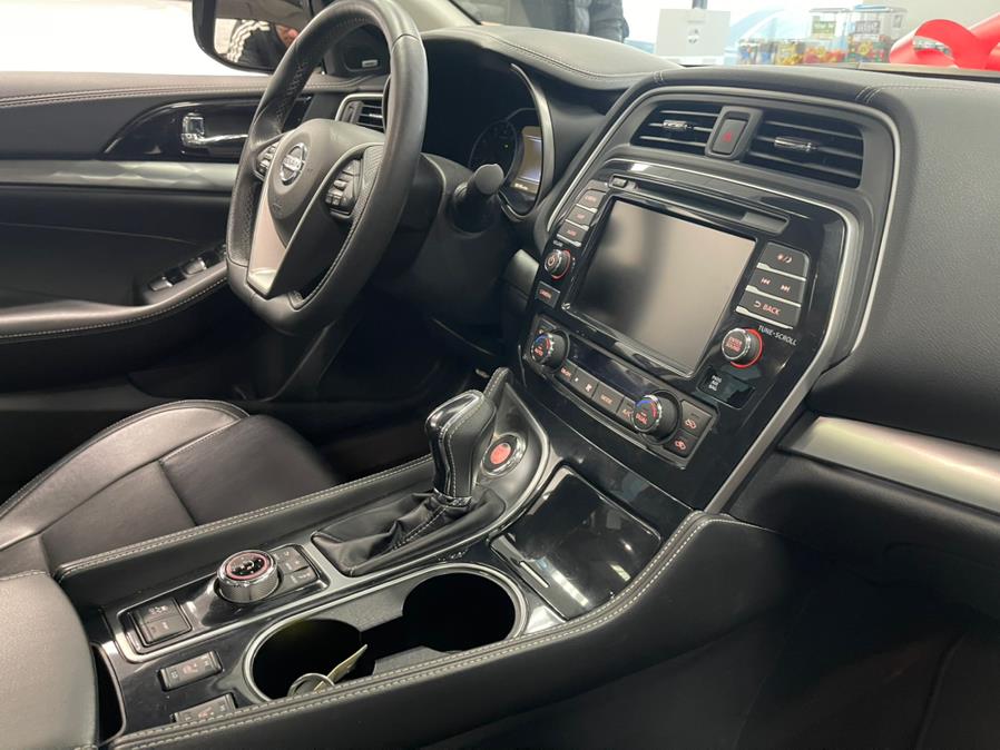 2021 Nissan Maxima SL Sedan, available for sale in Inwood, New York | 5 Towns Drive. Inwood, New York 2021 Nissan Maxima SL Sedan, available for sale in Inwood, New York | 5 Towns Drive. Inwood, New York