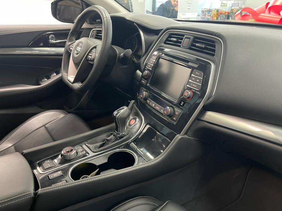 2021 Nissan Maxima SL Sedan, available for sale in Inwood, New York | 5 Towns Drive. Inwood, New York 2021 Nissan Maxima SL Sedan, available for sale in Inwood, New York | 5 Towns Drive. Inwood, New York