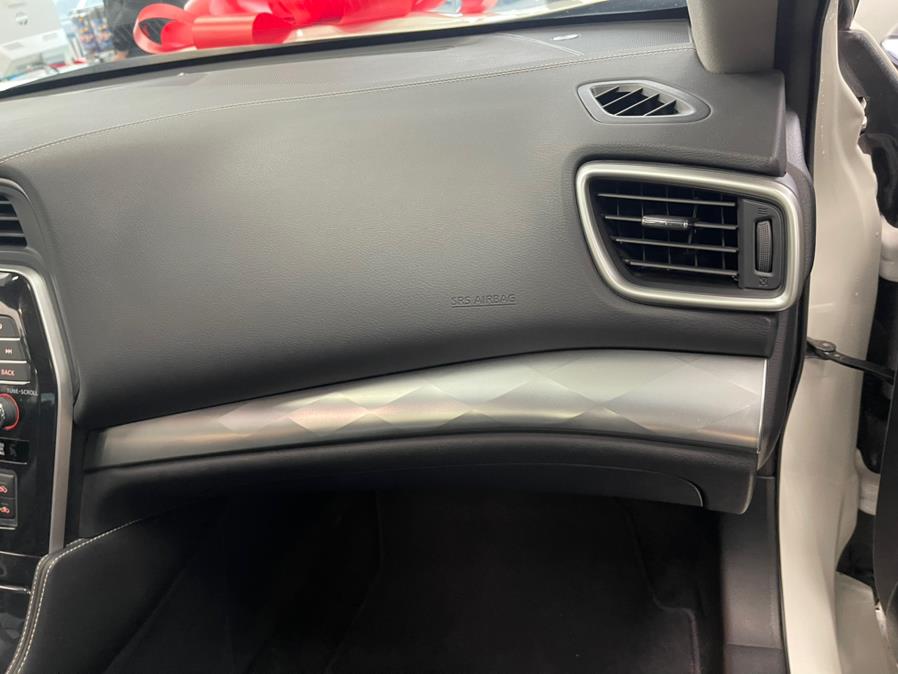 2021 Nissan Maxima SL Sedan, available for sale in Inwood, New York | 5 Towns Drive. Inwood, New York 2021 Nissan Maxima SL Sedan, available for sale in Inwood, New York | 5 Towns Drive. Inwood, New York