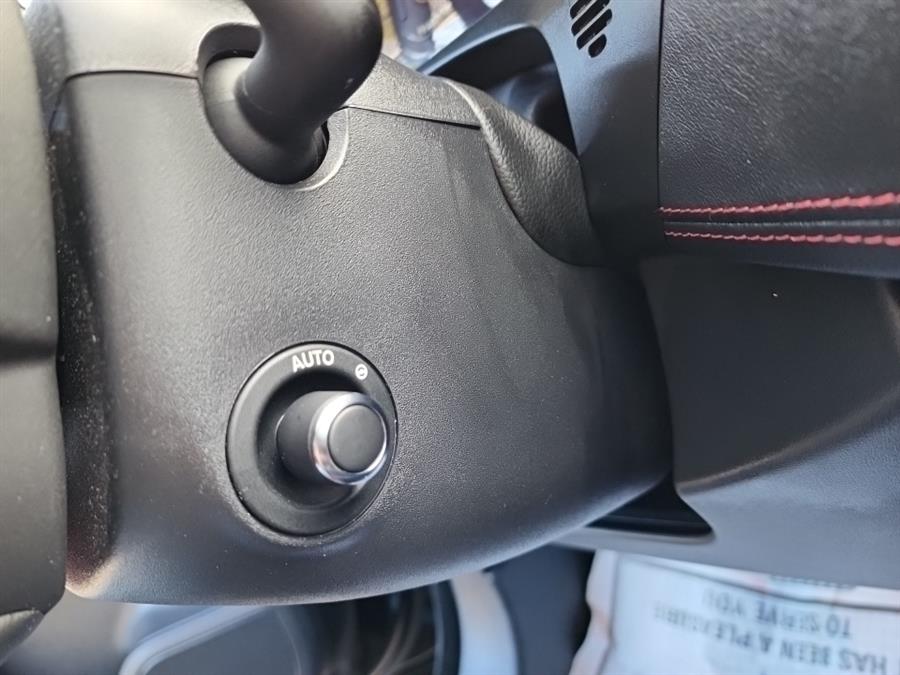 Used Jaguar F-PACE S AWD 2019 | L.I. Auto Gallery. Islip, New York Used Jaguar F-PACE S AWD 2019 | L.I. Auto Gallery. Islip, New York