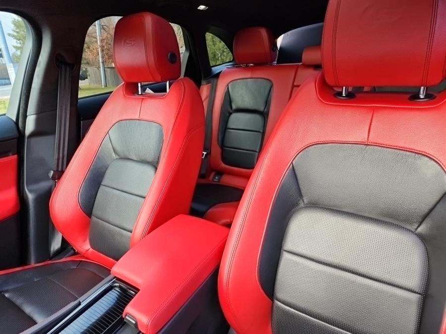 Used Jaguar F-PACE S AWD 2019 | L.I. Auto Gallery. Islip, New York Used Jaguar F-PACE S AWD 2019 | L.I. Auto Gallery. Islip, New York