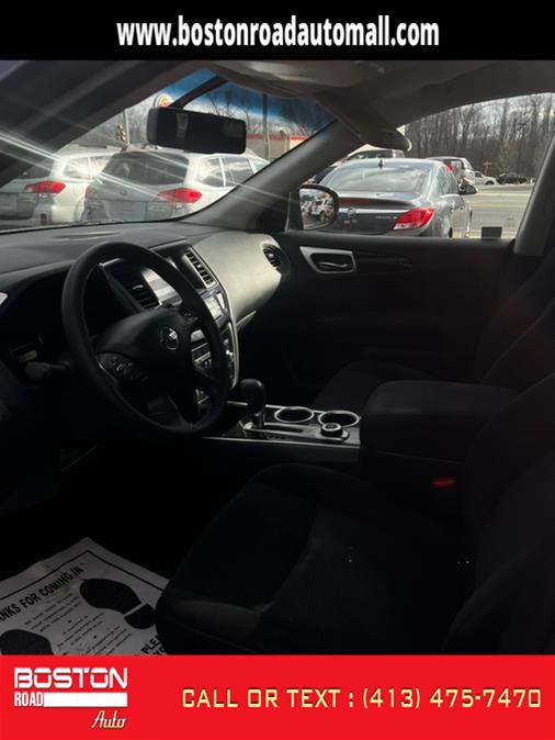 2014 Nissan Pathfinder 4WD 4dr S, available for sale in Springfield, Massachusetts | Boston Road Auto. Springfield, Massachusetts 2014 Nissan Pathfinder 4WD 4dr S, available for sale in Springfield, Massachusetts | Boston Road Auto. Springfield, Massachusetts
