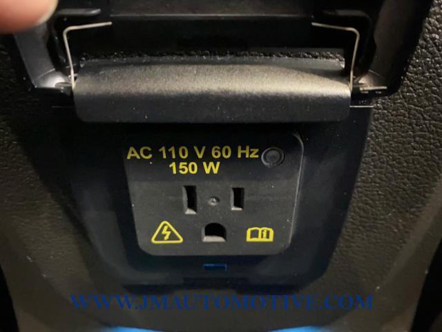 Used Ford Escape 4WD 4dr Titanium 2016 | J&M Automotive Sls&Svc LLC. Naugatuck, Connecticut Used Ford Escape 4WD 4dr Titanium 2016 | J&M Automotive Sls&Svc LLC. Naugatuck, Connecticut