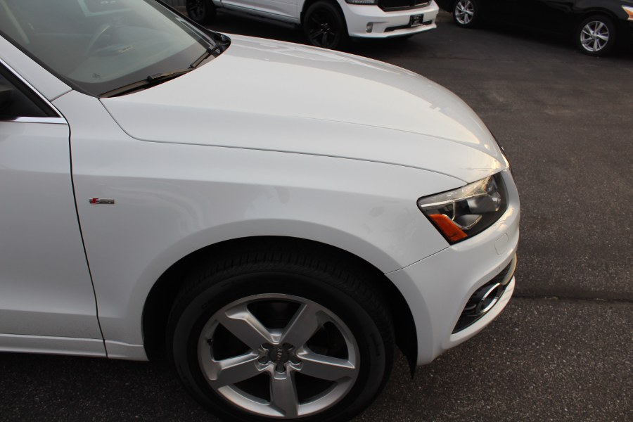 2012 Audi Q5 quattro 4dr 3.2L Premium Plus, available for sale in Deer Park, New York | Car Tec Enterprise Leasing & Sales LLC. Deer Park, New York 2012 Audi Q5 quattro 4dr 3.2L Premium Plus, available for sale in Deer Park, New York | Car Tec Enterprise Leasing & Sales LLC. Deer Park, New York