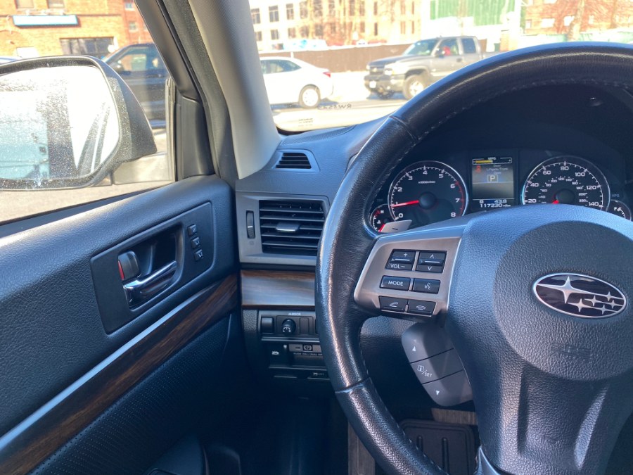 2013 Subaru Outback 4dr Wgn H4 Auto 2.5i Limited, available for sale in Peabody, Massachusetts | New Star Motors. Peabody, Massachusetts 2013 Subaru Outback 4dr Wgn H4 Auto 2.5i Limited, available for sale in Peabody, Massachusetts | New Star Motors. Peabody, Massachusetts