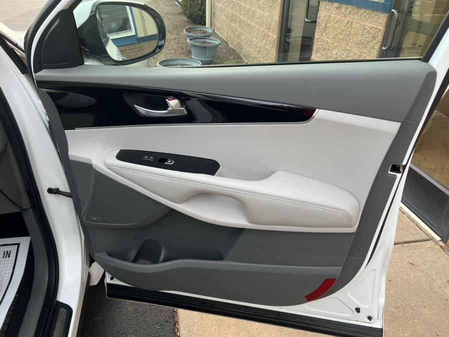 2016 Kia Sorento AWD 4dr 3.3L SX, available for sale in East Windsor, Connecticut | Century Auto And Truck. East Windsor, Connecticut 2016 Kia Sorento AWD 4dr 3.3L SX, available for sale in East Windsor, Connecticut | Century Auto And Truck. East Windsor, Connecticut