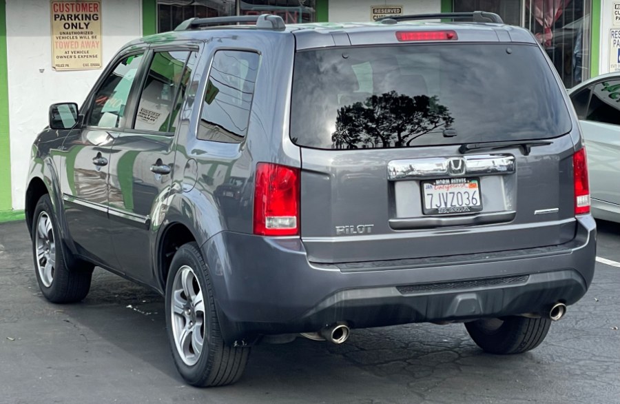 2015 Honda Pilot 2WD 4dr SE, available for sale in Corona, California | Green Light Auto. Corona, California 2015 Honda Pilot 2WD 4dr SE, available for sale in Corona, California | Green Light Auto. Corona, California