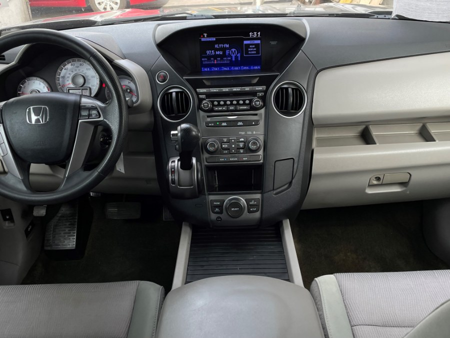 2015 Honda Pilot 2WD 4dr SE, available for sale in Corona, California | Green Light Auto. Corona, California 2015 Honda Pilot 2WD 4dr SE, available for sale in Corona, California | Green Light Auto. Corona, California