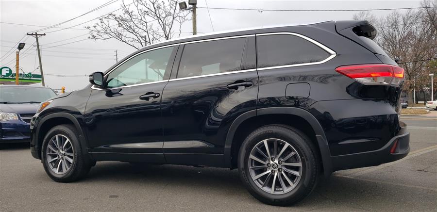 2019 Toyota Highlander XLE V6 AWD (Natl), available for sale in Little Ferry, New Jersey | Victoria Preowned Autos Inc. Little Ferry, New Jersey 2019 Toyota Highlander XLE V6 AWD (Natl), available for sale in Little Ferry, New Jersey | Victoria Preowned Autos Inc. Little Ferry, New Jersey