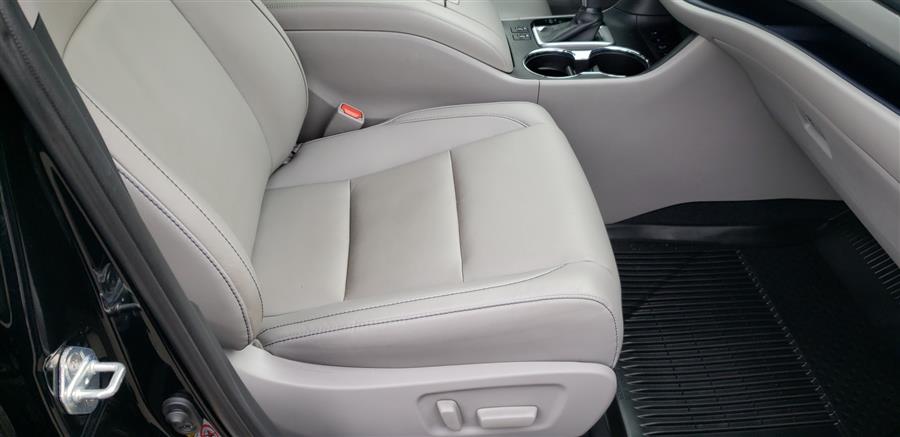 2019 Toyota Highlander XLE V6 AWD (Natl), available for sale in Little Ferry, New Jersey | Victoria Preowned Autos Inc. Little Ferry, New Jersey 2019 Toyota Highlander XLE V6 AWD (Natl), available for sale in Little Ferry, New Jersey | Victoria Preowned Autos Inc. Little Ferry, New Jersey