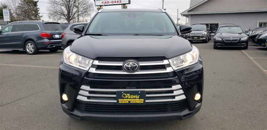 2019 Toyota Highlander XLE V6 AWD (Natl), available for sale in Little Ferry, New Jersey | Victoria Preowned Autos Inc. Little Ferry, New Jersey