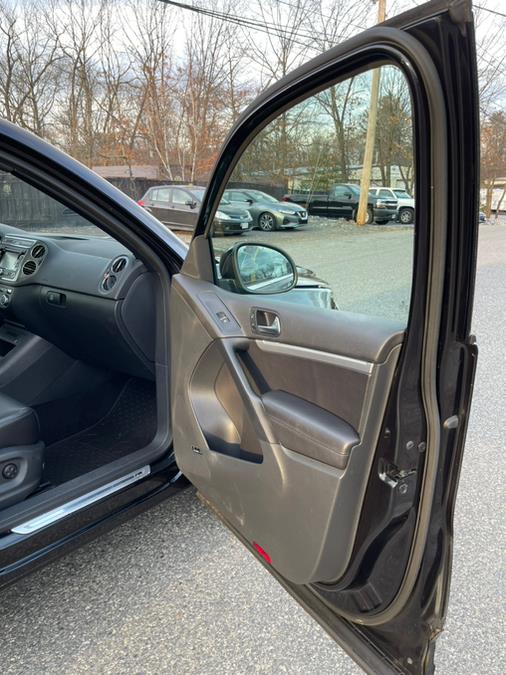 2014 Volkswagen Tiguan 4MOTION 4dr Auto SE w/Appearance, available for sale in Ashland , Massachusetts | New Beginning Auto Service Inc . Ashland , Massachusetts 2014 Volkswagen Tiguan 4MOTION 4dr Auto SE w/Appearance, available for sale in Ashland , Massachusetts | New Beginning Auto Service Inc . Ashland , Massachusetts
