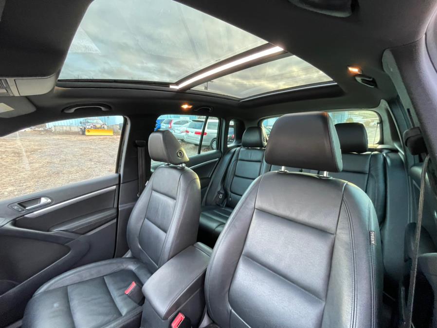 2014 Volkswagen Tiguan 4MOTION 4dr Auto SE w/Appearance, available for sale in Ashland , Massachusetts | New Beginning Auto Service Inc . Ashland , Massachusetts 2014 Volkswagen Tiguan 4MOTION 4dr Auto SE w/Appearance, available for sale in Ashland , Massachusetts | New Beginning Auto Service Inc . Ashland , Massachusetts