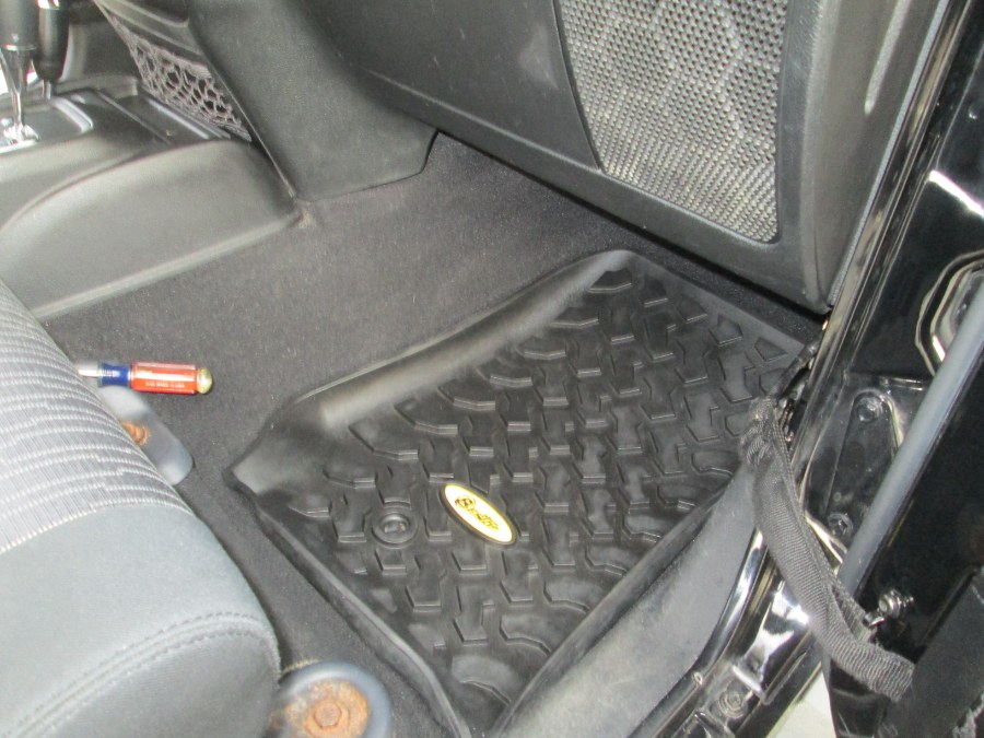 2012 Jeep Wrangler Unlimited 4WD 4dr Sport, available for sale in Massapequa, New York | South Shore Auto Brokers & Sales. Massapequa, New York 2012 Jeep Wrangler Unlimited 4WD 4dr Sport, available for sale in Massapequa, New York | South Shore Auto Brokers & Sales. Massapequa, New York