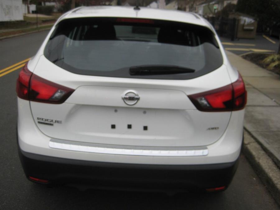 2018 Nissan Rogue Sport S AWD 4dr Crossover (midyear release), available for sale in Massapequa, New York | Rite Choice Auto Inc.. Massapequa, New York 2018 Nissan Rogue Sport S AWD 4dr Crossover (midyear release), available for sale in Massapequa, New York | Rite Choice Auto Inc.. Massapequa, New York