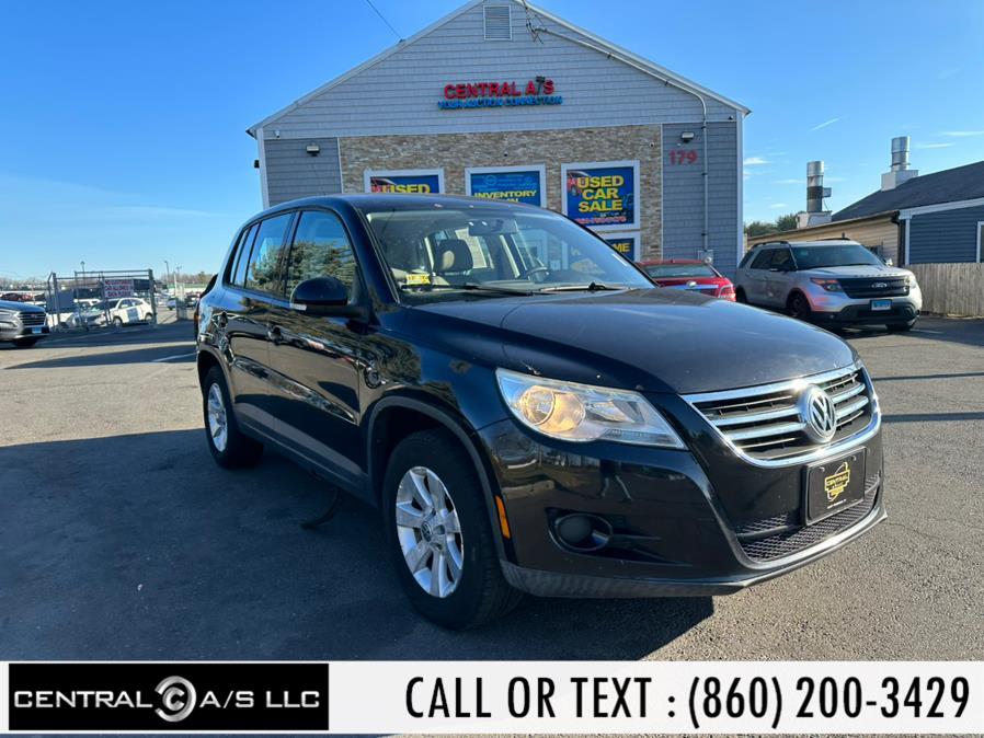 2010 Volkswagen Tiguan AWD 4dr Auto S, available for sale in East Windsor, Connecticut | Central A/S LLC. East Windsor, Connecticut