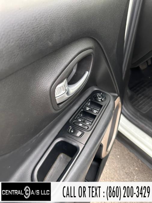 2016 Jeep Renegade 4WD 4dr Limited, available for sale in East Windsor, Connecticut | Central A/S LLC. East Windsor, Connecticut 2016 Jeep Renegade 4WD 4dr Limited, available for sale in East Windsor, Connecticut | Central A/S LLC. East Windsor, Connecticut