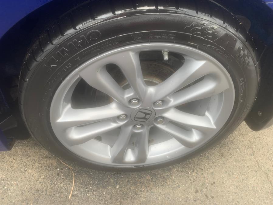 2008 Honda Civic Sdn 4dr Man Si w/Summer Tires, available for sale in Taunton, Massachusetts | Rt 138 Auto Center Inc . Taunton, Massachusetts 2008 Honda Civic Sdn 4dr Man Si w/Summer Tires, available for sale in Taunton, Massachusetts | Rt 138 Auto Center Inc . Taunton, Massachusetts