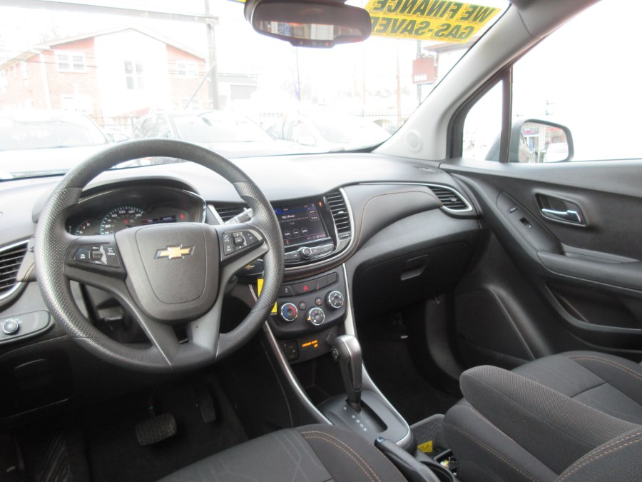 2020 Chevrolet Trax FWD 4dr LT, available for sale in Linden, New Jersey | Route 27 Auto Mall. Linden, New Jersey 2020 Chevrolet Trax FWD 4dr LT, available for sale in Linden, New Jersey | Route 27 Auto Mall. Linden, New Jersey