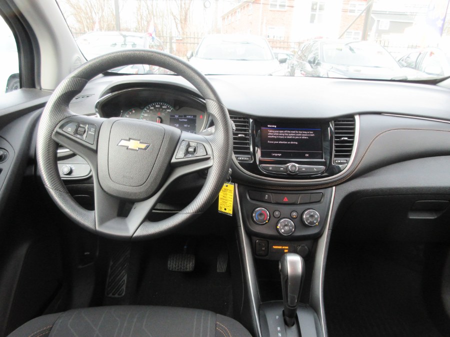 2020 Chevrolet Trax FWD 4dr LT, available for sale in Linden, New Jersey | Route 27 Auto Mall. Linden, New Jersey 2020 Chevrolet Trax FWD 4dr LT, available for sale in Linden, New Jersey | Route 27 Auto Mall. Linden, New Jersey