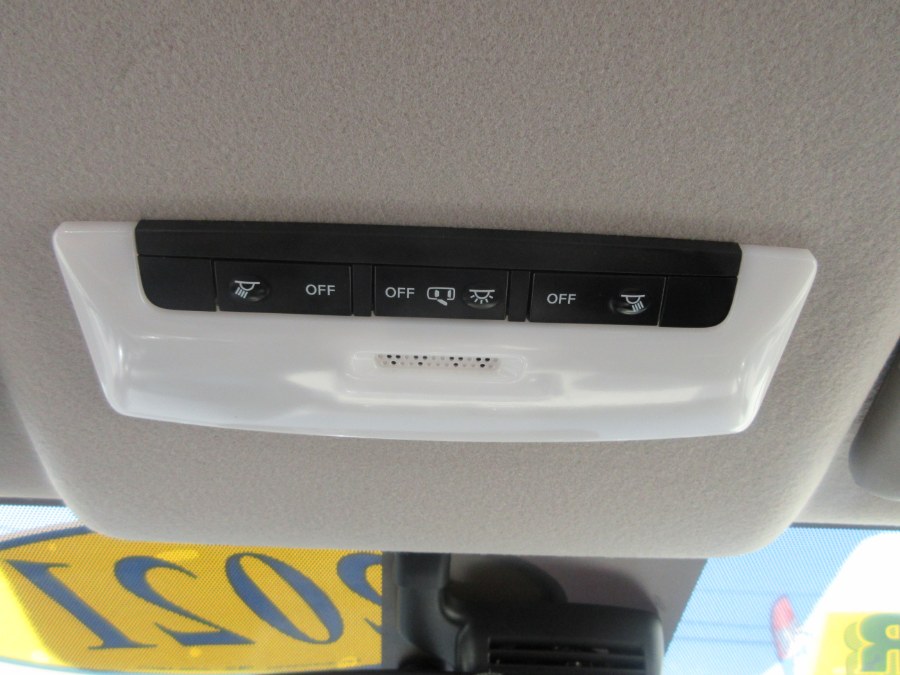Used Nissan Versa SR CVT 2022 | Route 27 Auto Mall. Linden, New Jersey Used Nissan Versa SR CVT 2022 | Route 27 Auto Mall. Linden, New Jersey