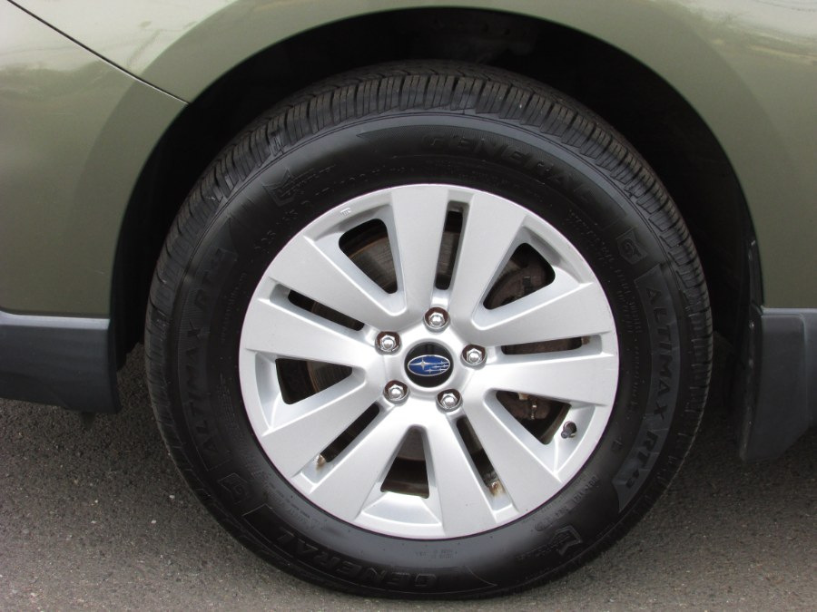 2015 Subaru Outback 4dr Wgn 2.5i Premium PZEV, available for sale in East Windsor, Connecticut | United Auto Sales of E Windsor, Inc. East Windsor, Connecticut 2015 Subaru Outback 4dr Wgn 2.5i Premium PZEV, available for sale in East Windsor, Connecticut | United Auto Sales of E Windsor, Inc. East Windsor, Connecticut