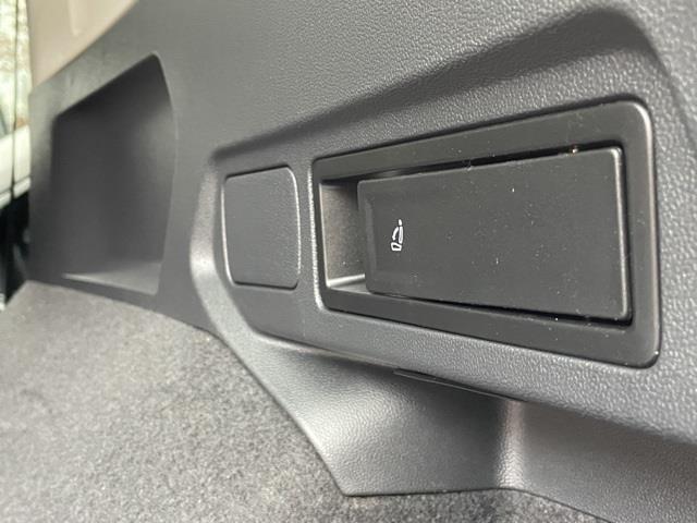 2020 Volkswagen Tiguan 2.0T SEL, available for sale in Brookfield, Connecticut | Blasius Federal Road. Brookfield, Connecticut 2020 Volkswagen Tiguan 2.0T SEL, available for sale in Brookfield, Connecticut | Blasius Federal Road. Brookfield, Connecticut