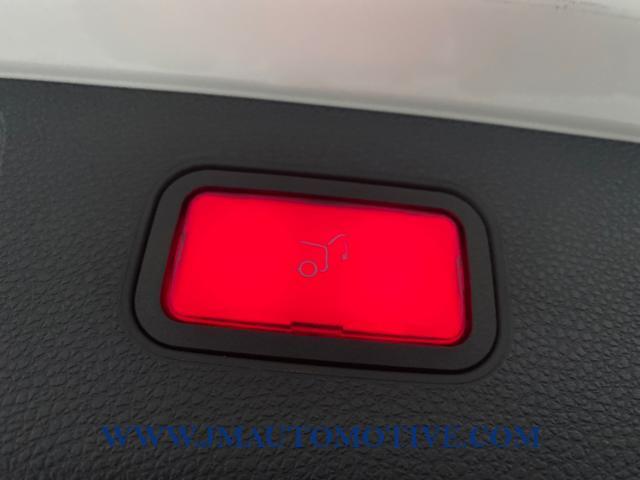 2010 Mercedes-benz Glk-class 4MATIC® 4dr GLK 350, available for sale in Naugatuck, Connecticut | J&M Automotive Sls&Svc LLC. Naugatuck, Connecticut 2010 Mercedes-benz Glk-class 4MATIC® 4dr GLK 350, available for sale in Naugatuck, Connecticut | J&M Automotive Sls&Svc LLC. Naugatuck, Connecticut