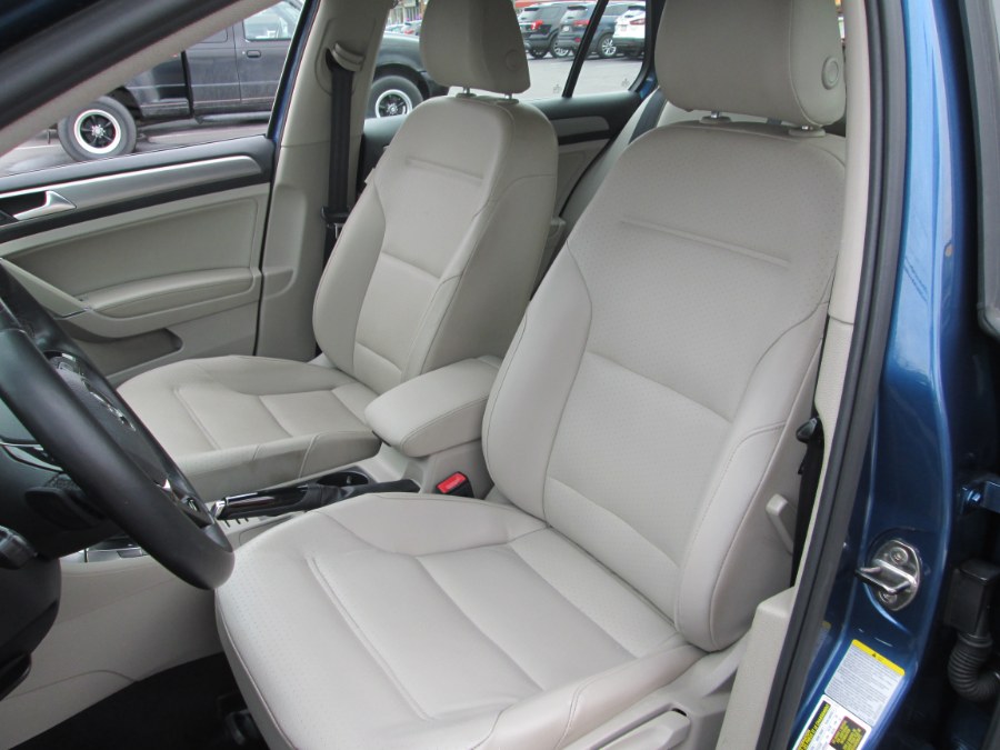 2015 Volkswagen Golf 4dr HB Auto TSI S, available for sale in Levittown, Pennsylvania | Levittown Auto. Levittown, Pennsylvania 2015 Volkswagen Golf 4dr HB Auto TSI S, available for sale in Levittown, Pennsylvania | Levittown Auto. Levittown, Pennsylvania