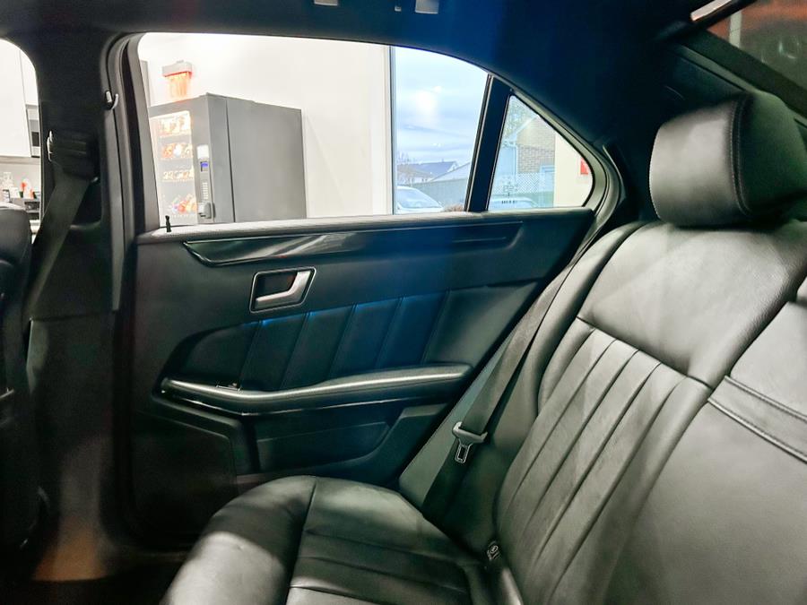 Used Mercedes-Benz E-Class 4dr Sdn E400 4MATIC 2016 | Luxury Motor Club. Franklin Square, New York Used Mercedes-Benz E-Class 4dr Sdn E400 4MATIC 2016 | Luxury Motor Club. Franklin Square, New York