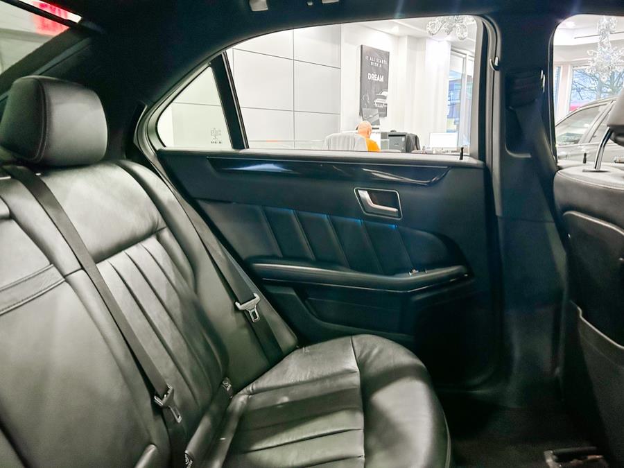 Used Mercedes-Benz E-Class 4dr Sdn E400 4MATIC 2016 | Luxury Motor Club. Franklin Square, New York Used Mercedes-Benz E-Class 4dr Sdn E400 4MATIC 2016 | Luxury Motor Club. Franklin Square, New York
