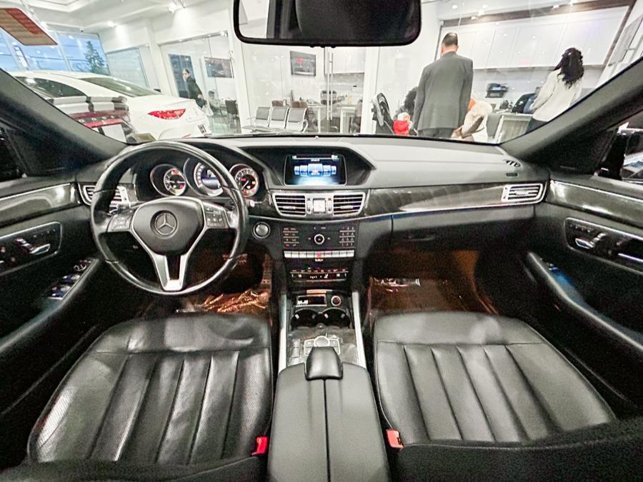 Used Mercedes-Benz E-Class 4dr Sdn E400 4MATIC 2016 | Luxury Motor Club. Franklin Square, New York Used Mercedes-Benz E-Class 4dr Sdn E400 4MATIC 2016 | Luxury Motor Club. Franklin Square, New York