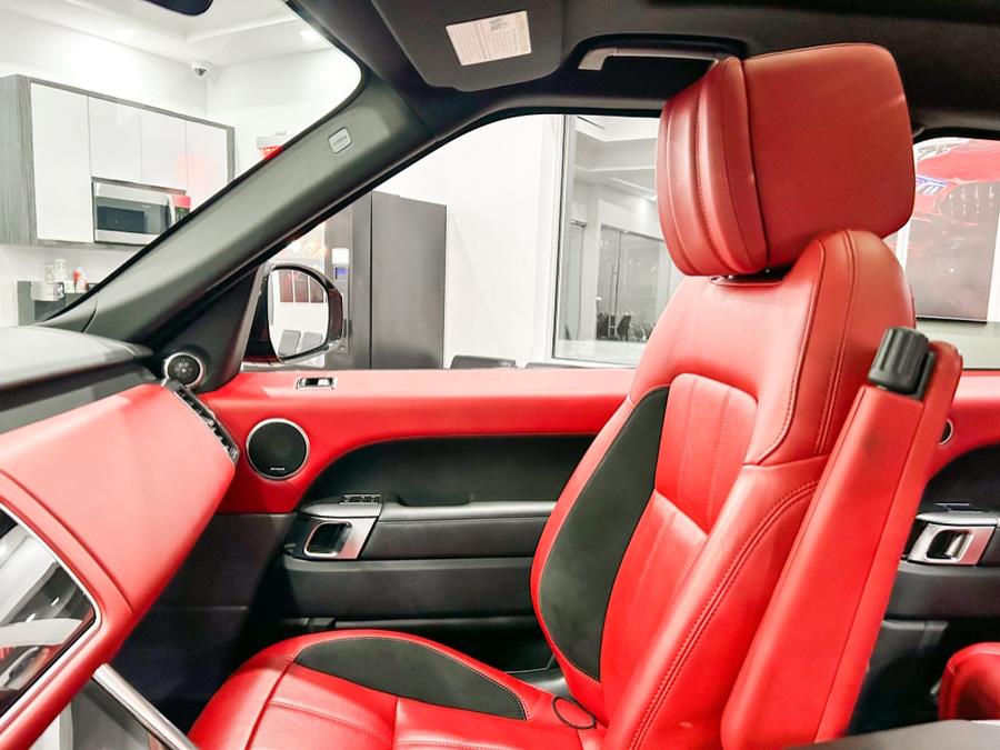 Used Land Rover Range Rover Sport V8 Supercharged Dynamic 2019 | Luxury Motor Club. Franklin Square, New York Used Land Rover Range Rover Sport V8 Supercharged Dynamic 2019 | Luxury Motor Club. Franklin Square, New York