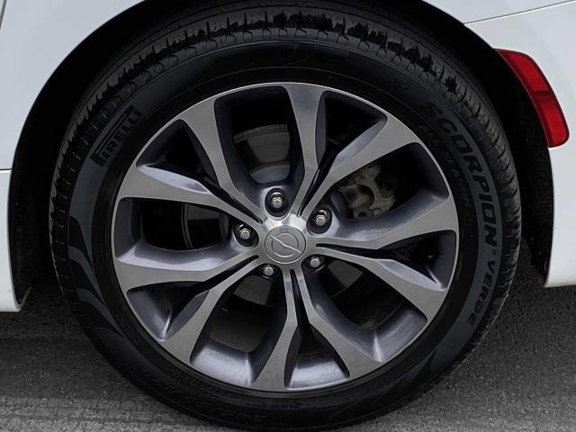 Used Chrysler Pacifica Limited 2018 | Eastchester Motor Cars. Bronx, New York Used Chrysler Pacifica Limited 2018 | Eastchester Motor Cars. Bronx, New York