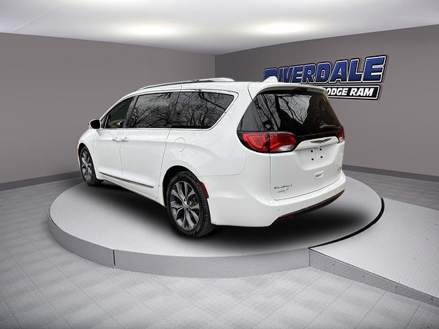Used Chrysler Pacifica Limited 2018 | Eastchester Motor Cars. Bronx, New York Used Chrysler Pacifica Limited 2018 | Eastchester Motor Cars. Bronx, New York
