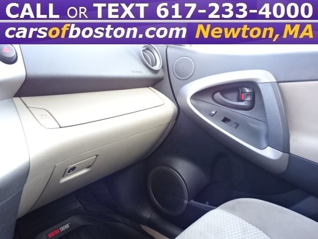 2006 Toyota RAV4 4dr Limited 4-cyl 4WD (Natl), available for sale in Newton, Massachusetts | Jacob Auto Sales. Newton, Massachusetts 2006 Toyota RAV4 4dr Limited 4-cyl 4WD (Natl), available for sale in Newton, Massachusetts | Jacob Auto Sales. Newton, Massachusetts