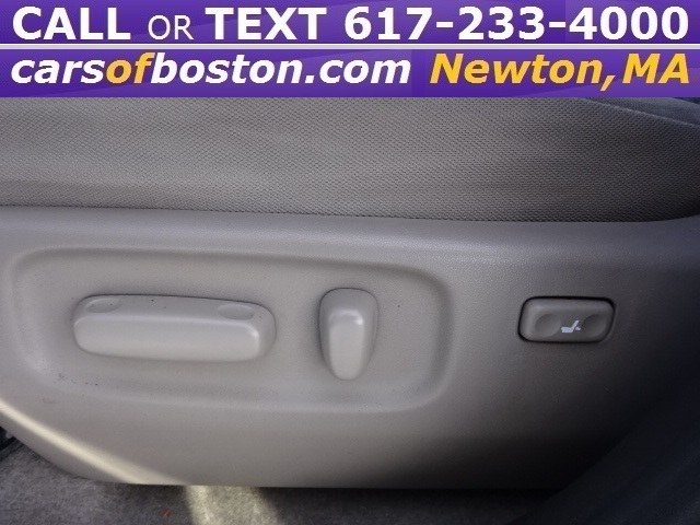 2006 Toyota RAV4 4dr Limited 4-cyl 4WD (Natl), available for sale in Newton, Massachusetts | Jacob Auto Sales. Newton, Massachusetts 2006 Toyota RAV4 4dr Limited 4-cyl 4WD (Natl), available for sale in Newton, Massachusetts | Jacob Auto Sales. Newton, Massachusetts