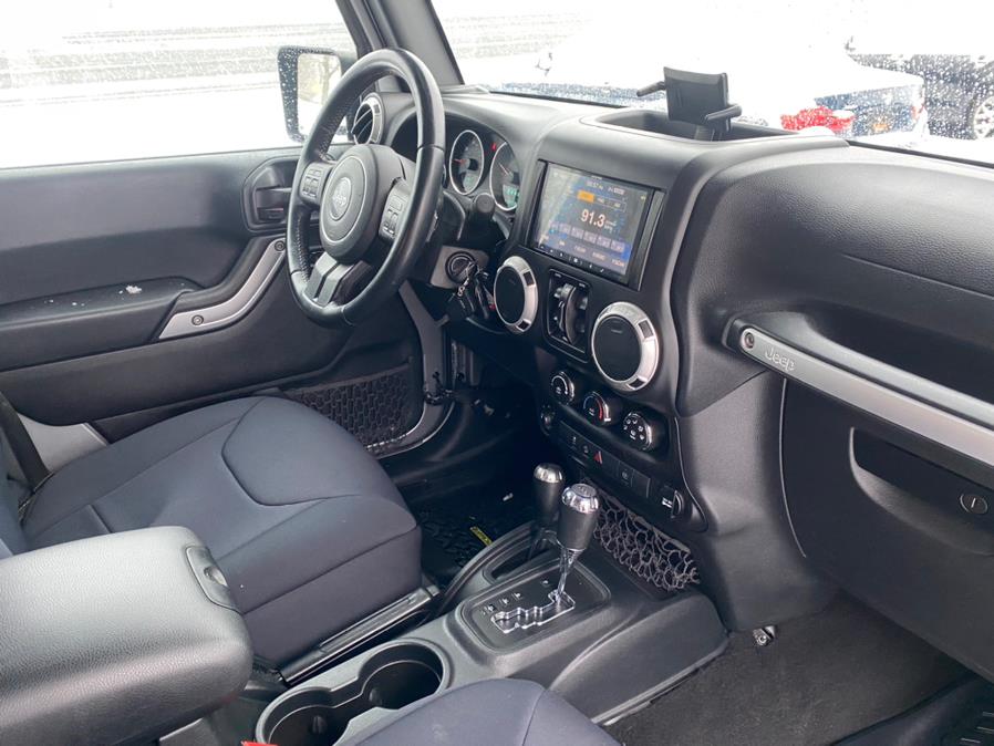 2016 Jeep Wrangler Unlimited 4WD 4dr Sahara, available for sale in Canton, Connecticut | Lava Motors 2 Inc. Canton, Connecticut 2016 Jeep Wrangler Unlimited 4WD 4dr Sahara, available for sale in Canton, Connecticut | Lava Motors 2 Inc. Canton, Connecticut