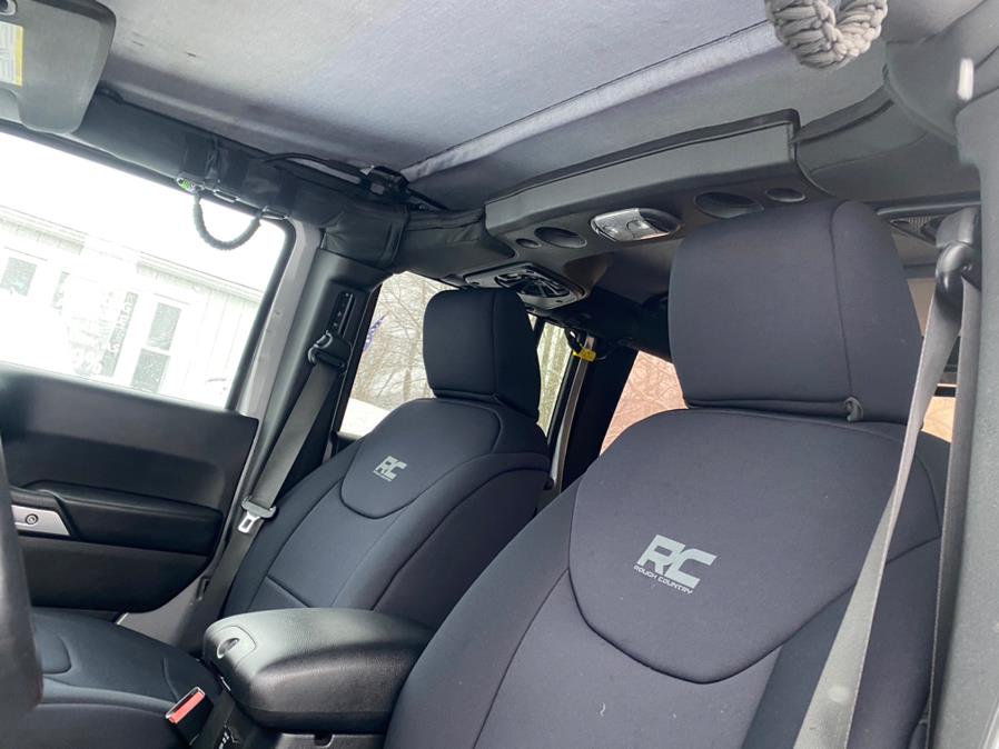 2016 Jeep Wrangler Unlimited 4WD 4dr Sahara, available for sale in Canton, Connecticut | Lava Motors 2 Inc. Canton, Connecticut 2016 Jeep Wrangler Unlimited 4WD 4dr Sahara, available for sale in Canton, Connecticut | Lava Motors 2 Inc. Canton, Connecticut