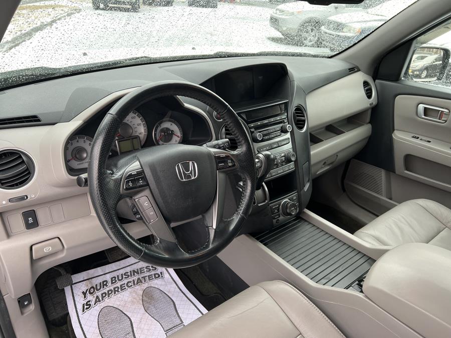 Used Honda Pilot 4WD 4dr EX-L w/Navi 2015 | Main Auto of Berlin. Berlin, Connecticut Used Honda Pilot 4WD 4dr EX-L w/Navi 2015 | Main Auto of Berlin. Berlin, Connecticut