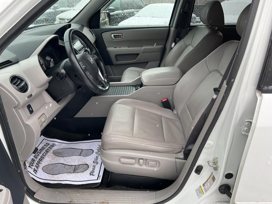 Used Honda Pilot 4WD 4dr EX-L w/Navi 2015 | Main Auto of Berlin. Berlin, Connecticut Used Honda Pilot 4WD 4dr EX-L w/Navi 2015 | Main Auto of Berlin. Berlin, Connecticut
