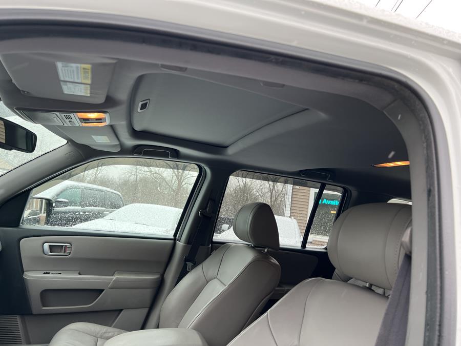 Used Honda Pilot 4WD 4dr EX-L w/Navi 2015 | Main Auto of Berlin. Berlin, Connecticut Used Honda Pilot 4WD 4dr EX-L w/Navi 2015 | Main Auto of Berlin. Berlin, Connecticut