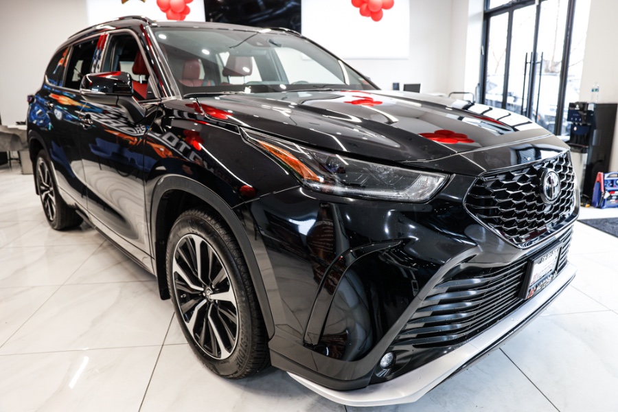 2021 Toyota Highlander XSE AWD (Natl), available for sale in ELMONT, New York | 26 Motors Long Island. ELMONT, New York 2021 Toyota Highlander XSE AWD (Natl), available for sale in ELMONT, New York | 26 Motors Long Island. ELMONT, New York