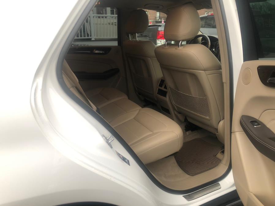 2015 Mercedes-Benz M-Class 4MATIC 4dr ML 350, available for sale in Irvington, New Jersey | Elis Motors Corp. Irvington, New Jersey 2015 Mercedes-Benz M-Class 4MATIC 4dr ML 350, available for sale in Irvington, New Jersey | Elis Motors Corp. Irvington, New Jersey
