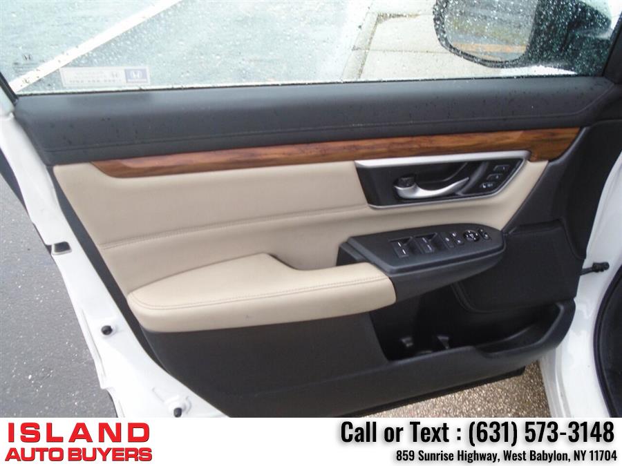 2020 Honda Cr-v EX L AWD 4dr SUV, available for sale in West Babylon, New York | Island Auto Buyers. West Babylon, New York 2020 Honda Cr-v EX L AWD 4dr SUV, available for sale in West Babylon, New York | Island Auto Buyers. West Babylon, New York