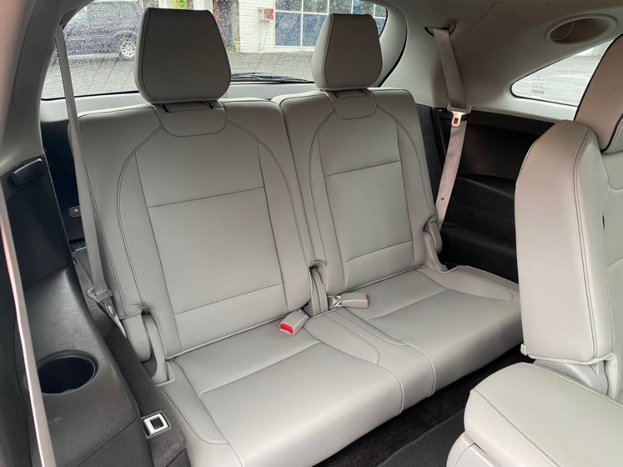 2017 Acura MDX SH-AWD w/Advance Pkg, available for sale in West Springfield, Massachusetts | Union Street Auto Sales. West Springfield, Massachusetts 2017 Acura MDX SH-AWD w/Advance Pkg, available for sale in West Springfield, Massachusetts | Union Street Auto Sales. West Springfield, Massachusetts