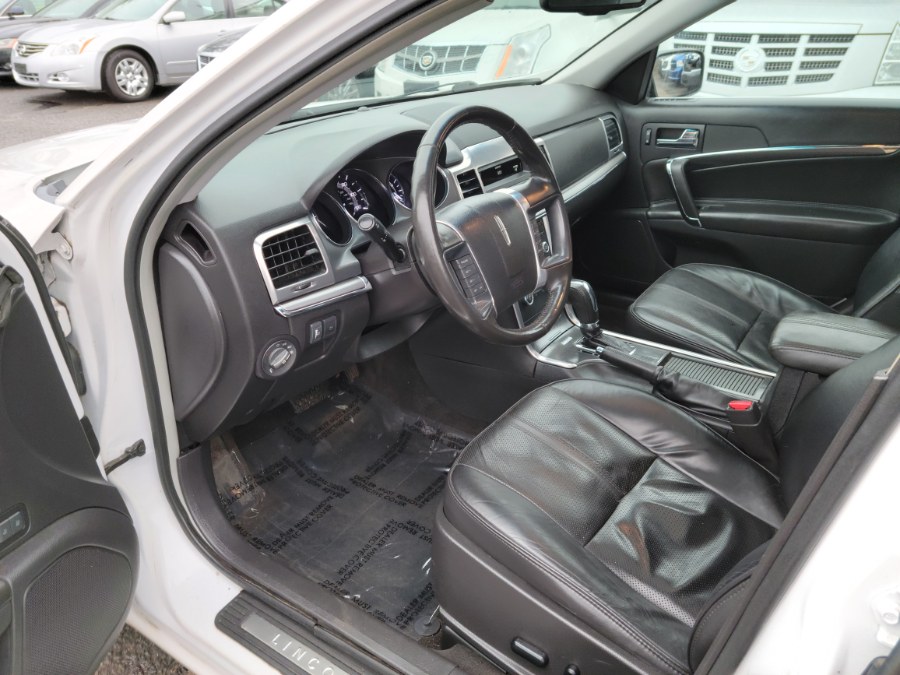 2011 Lincoln MKZ 4dr Sdn AWD Leather & Sunroof, available for sale in East Windsor, Connecticut | Toro Auto. East Windsor, Connecticut 2011 Lincoln MKZ 4dr Sdn AWD Leather & Sunroof, available for sale in East Windsor, Connecticut | Toro Auto. East Windsor, Connecticut